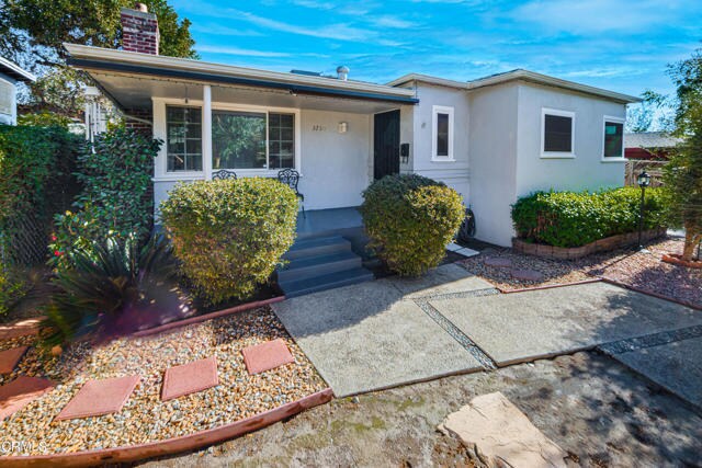 Foto del edificio - 5750 Riverton Ave