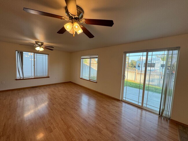 Building Photo - Non-Refundable & Security Deposit Total: $...