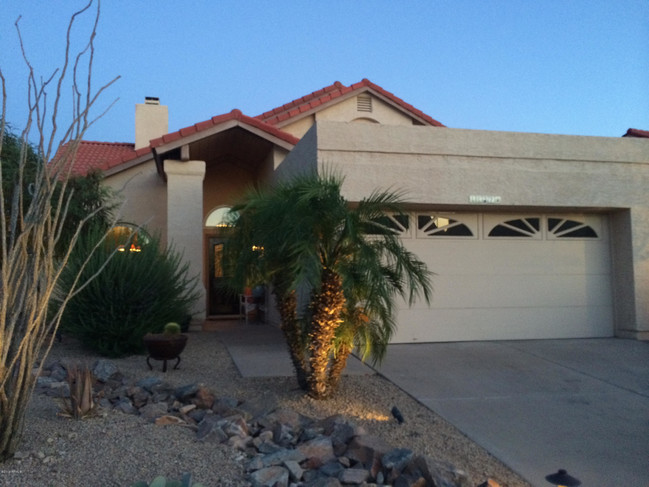 Building Photo - 11271 E Poinsettia Dr