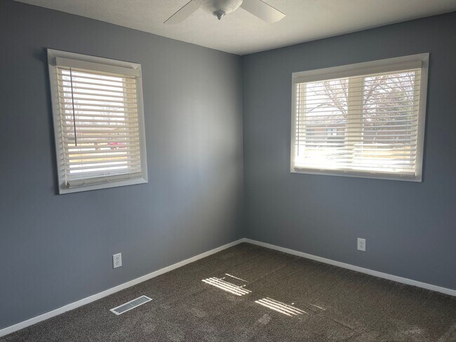 Foto del edificio - Rare find!