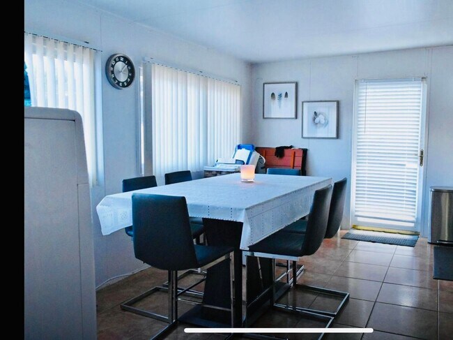 Foto del edificio - 4292 Colt Ln