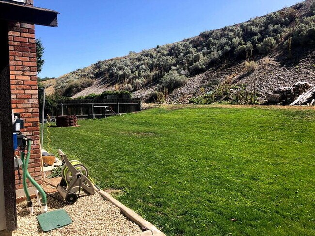 Foto del edificio - 4135 S Minuteman Way