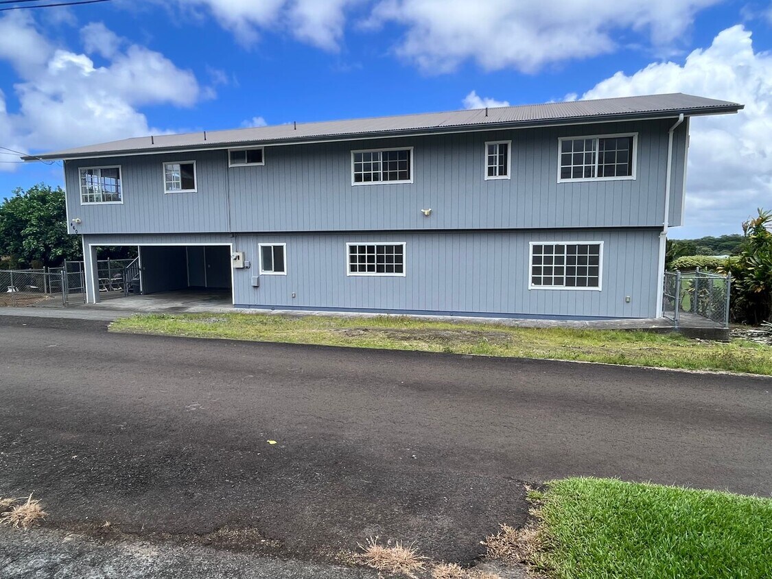 Primary Photo - 460 Luakaha St