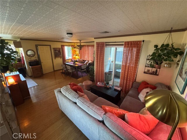 Foto del edificio - 428 N Hollywood Way