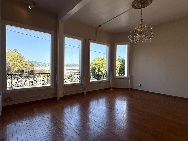 Foto del edificio - Gorgeous studio for rent in Sausalito!