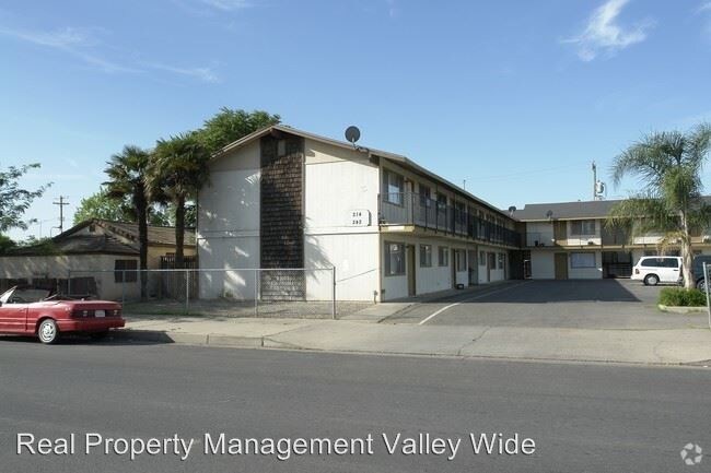 Foto del edificio - 1 br, 1 bath House - 224 W. 12th Street