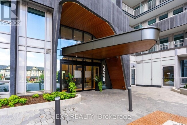 Building Photo - 3240 William Coltson Ave