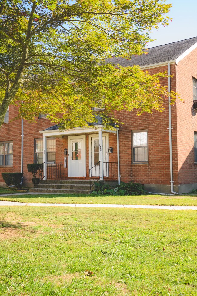 Building Photo - 230 Texas Ave