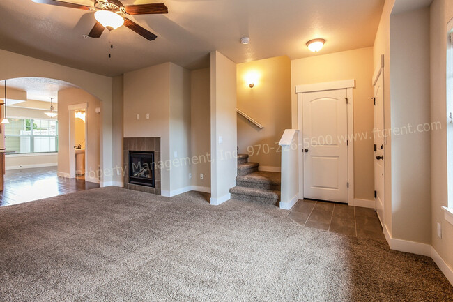 Building Photo - Great 2-Bed, 2.5-Bath Condo with a 2-car G...