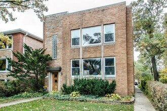 Building Photo - 1216 Hull Terrace