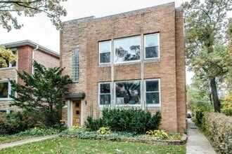 Building Photo - 1216 Hull Terrace