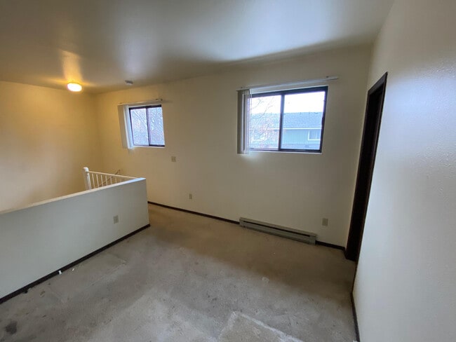 Building Photo - 4501 E Boardwalk Dr
