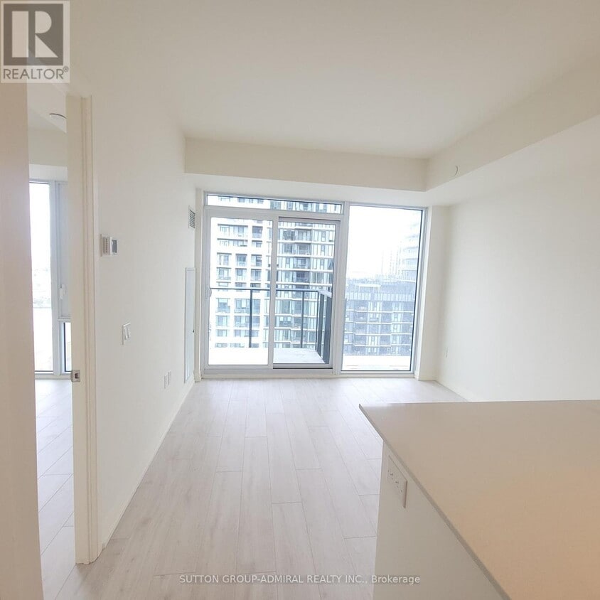 Primary Photo - 27 Korda Gate