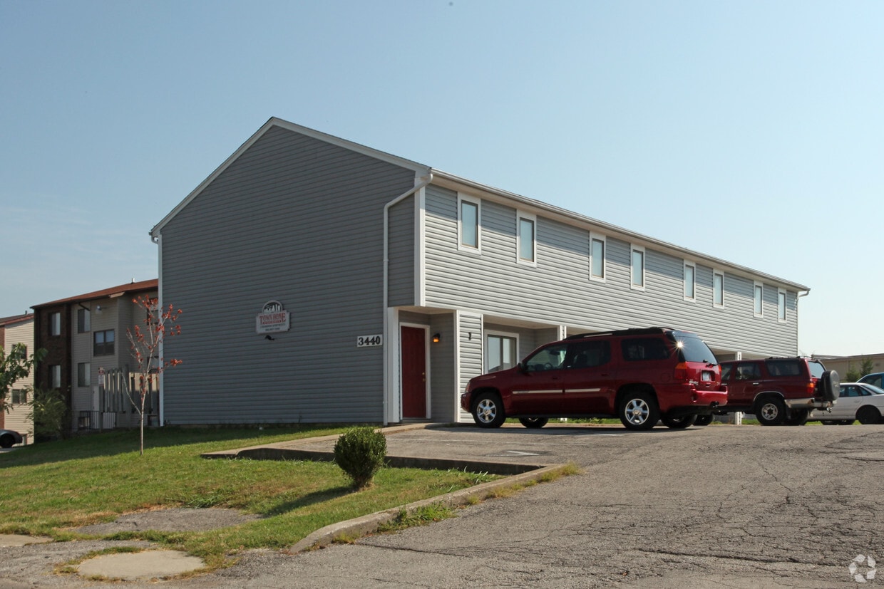 Primary Photo - 3434-3440 Tabor Ct