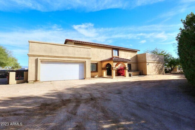 Building Photo - 5860 E Dynamite Blvd