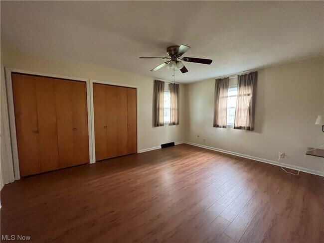 Foto del edificio - 67013 Barrett Hill Rd