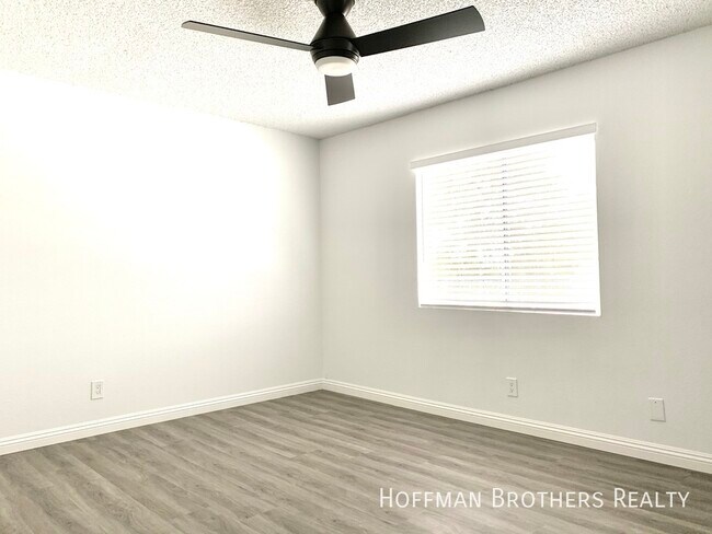 Foto del edificio - 3345 Drew St