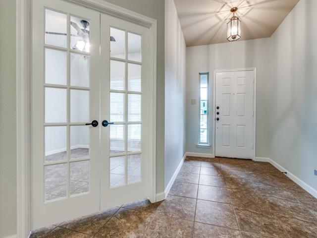Building Photo - 10305 Hidden Haven Dr