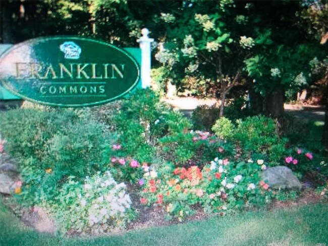 Building Photo - 17 Franklin Commons