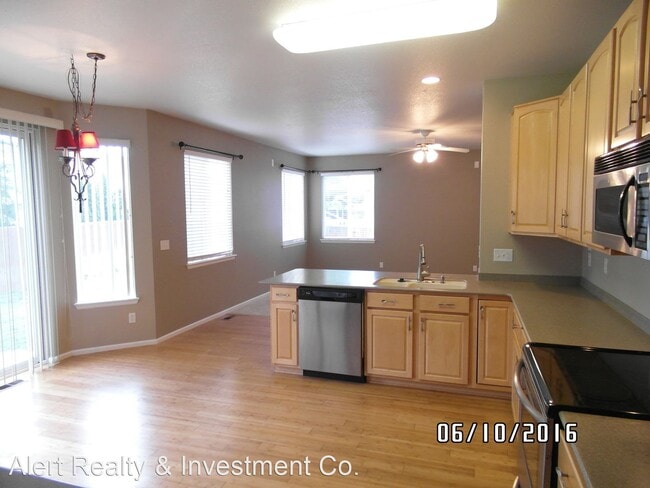 Building Photo - 4 br, 2.5 bath House - 1841 Rannoch Dr