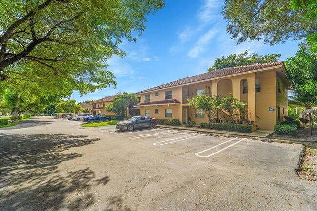 Foto del edificio - 9182 NW 40th St