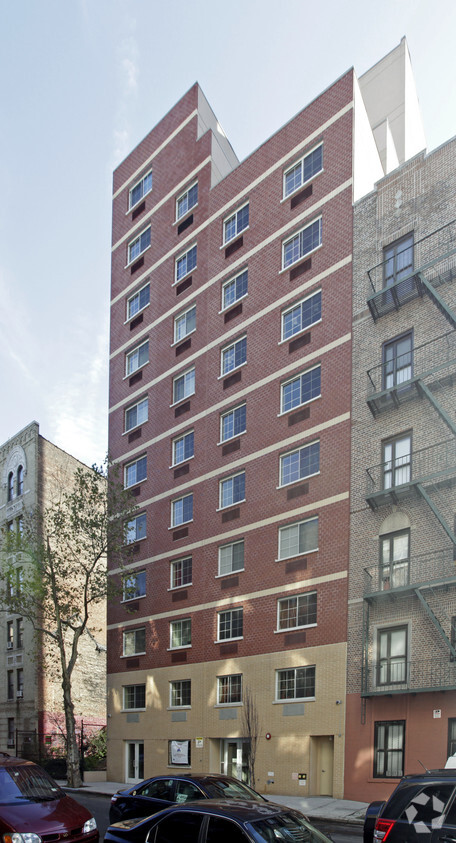Building Photo - Creston Towers