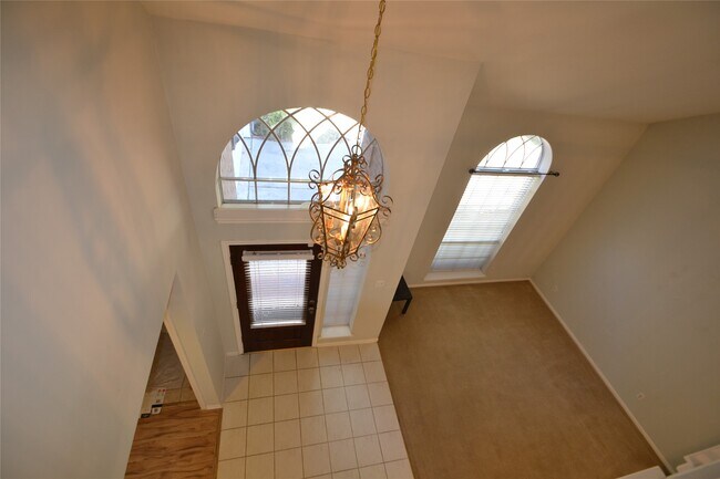 Foto del edificio - 15307 Amesbury Ln