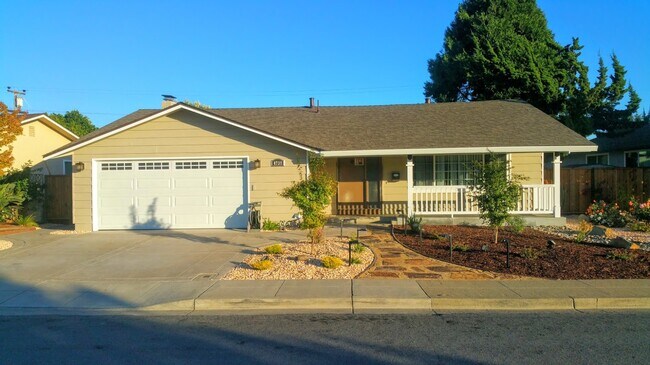 House (Day) - 4738 Griffith Ave