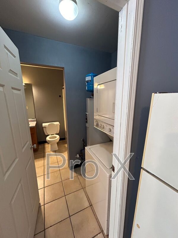 Photo - 1706 S Powell St Apartment