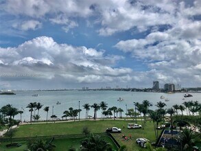 Building Photo - 1800 N Bayshore Dr