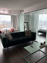 Building Photo - 161 Cumberland St