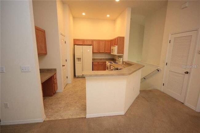 Building Photo - 6783 Breezy Palm Dr