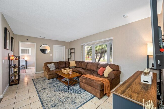 Foto del edificio - 1411 Pine Brook Dr