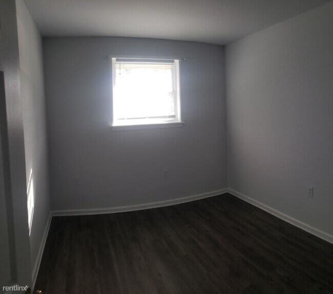 Foto del edificio - 2 br, 1 bath  - 312 Prince Albert Ave