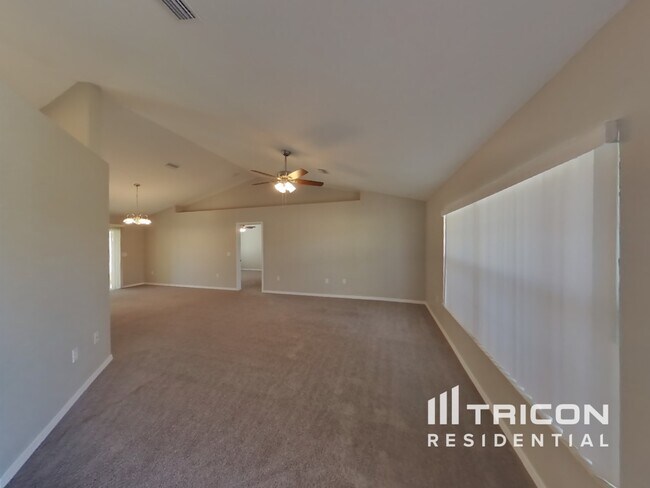 Building Photo - 4252 Bayridge Ct