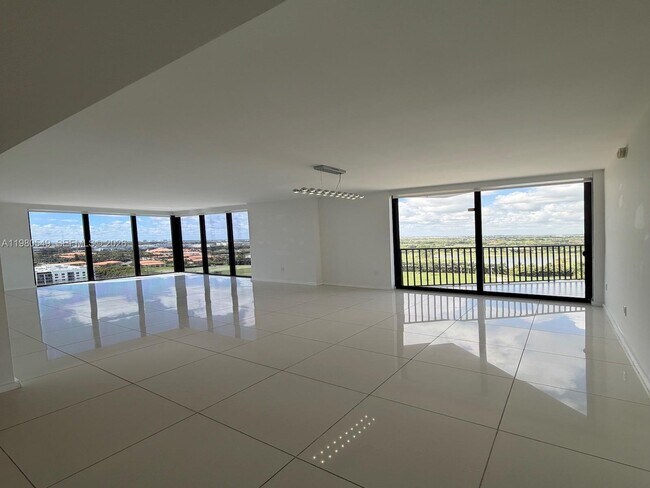 Foto del edificio - 5252 NW 85th Ave