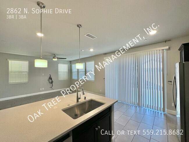 Foto del edificio - 2862 N Sophie Dr