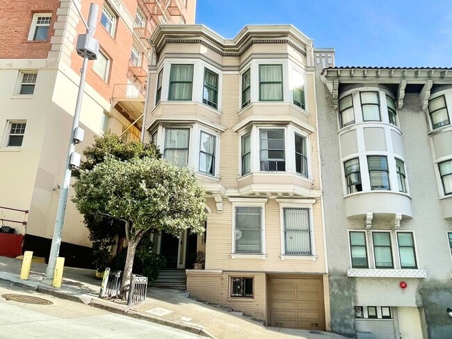 Foto del edificio - Charming Lower Nob Hill 1BR/1BA! Laundry! ...