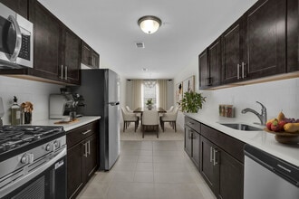 Building Photo - Hadley Woods