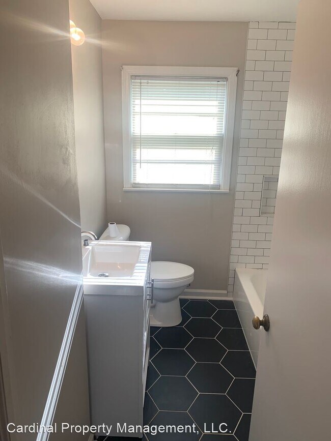Building Photo - 3 br, 1 bath House - 2664 Olive Springs Rd Se