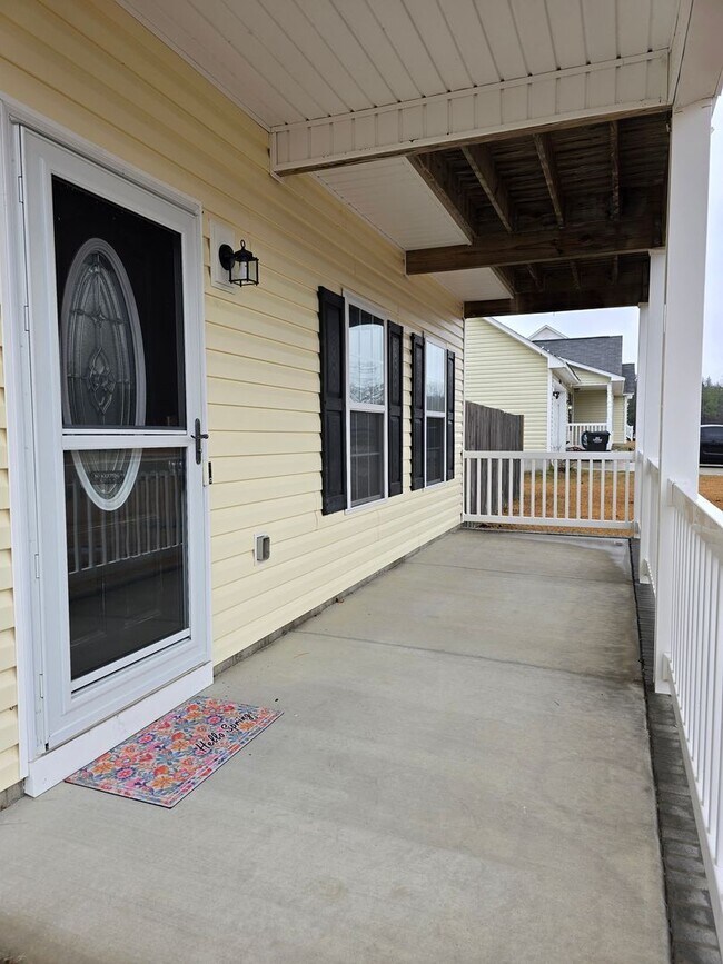 Foto del edificio - NEW LISTING!!!!!