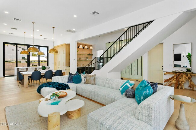 Foto del edificio - 4207 E Campbell Ave