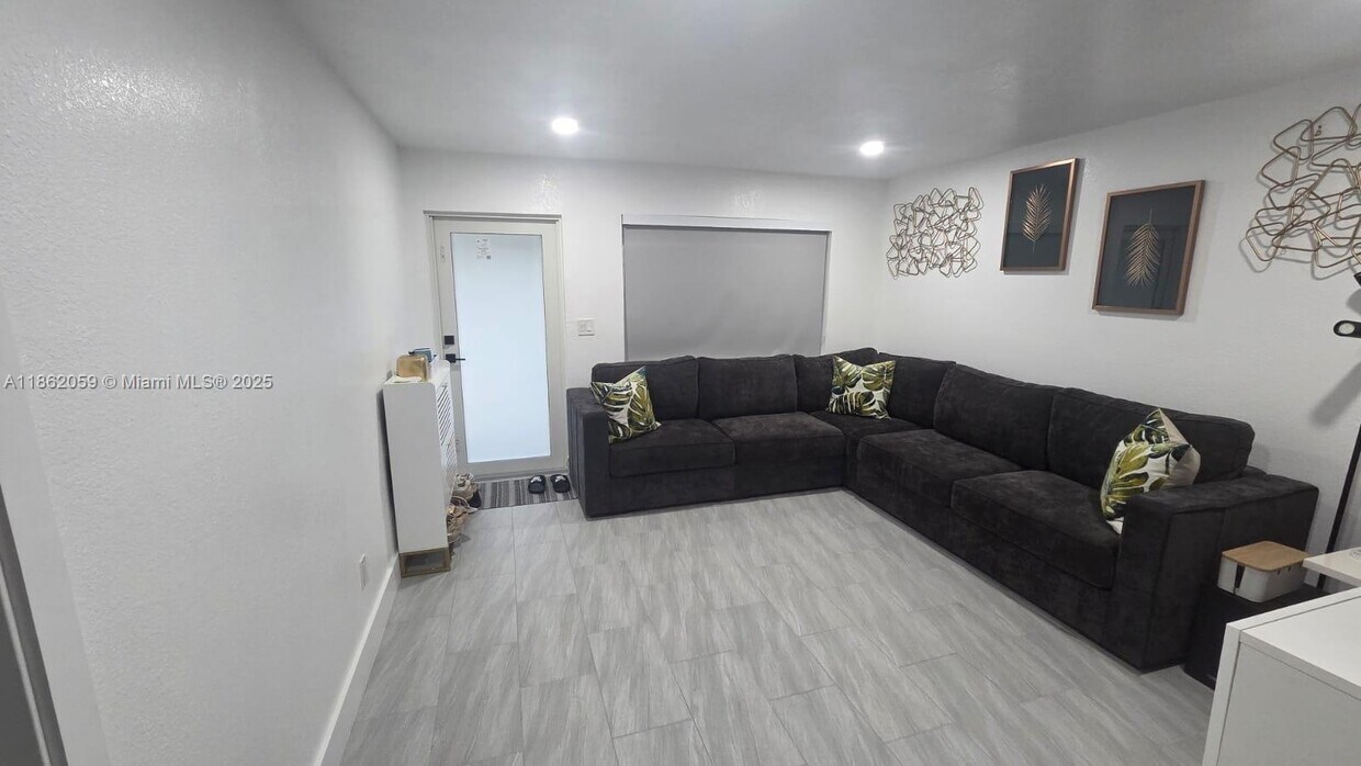Foto principal - 5530 SW 38th St