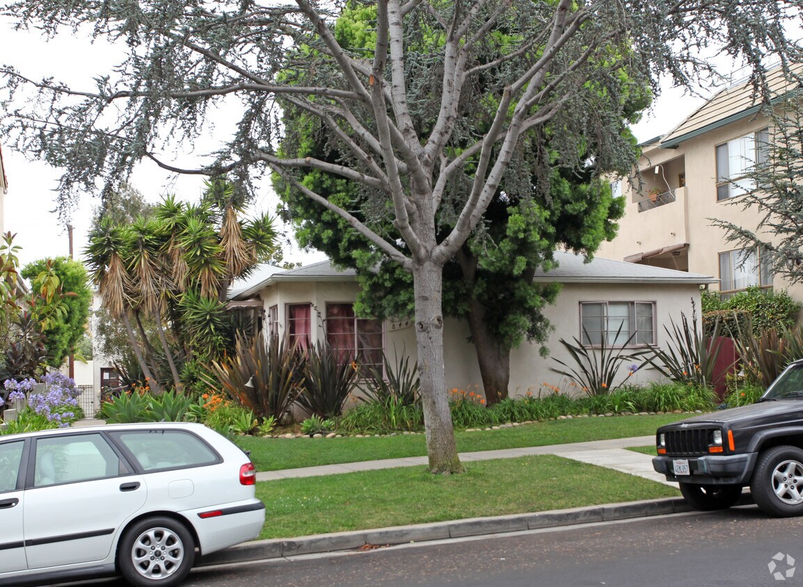 Primary Photo - 844 15th St