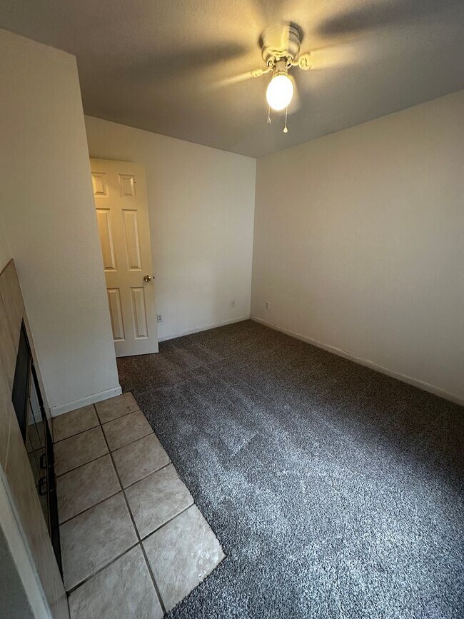 Foto del edificio - Lovely Cedar Creek Home on Large Shaded Lot