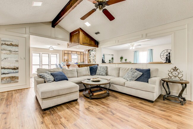Foto del edificio - 4505 Cinnamon Hill Dr
