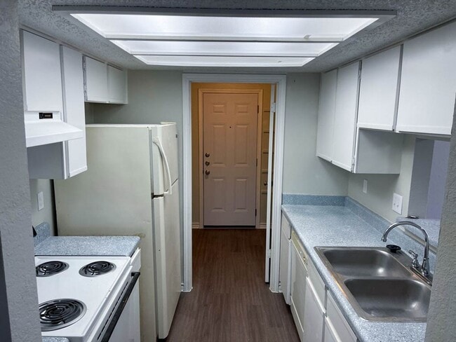 Foto del edificio - 2618 Alcott Ln