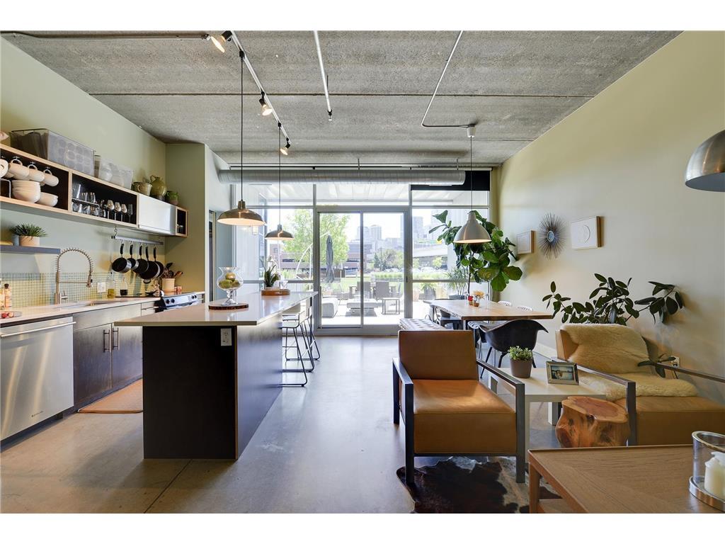 Foto principal - 345 6th Ave N