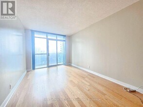 Building Photo - 80 Absolute Ave