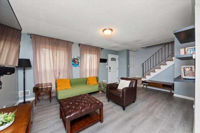 Building Photo - 2 bedroom in Bolingbrook IL 60440